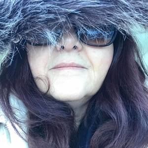 Meet your Posher, Noemi